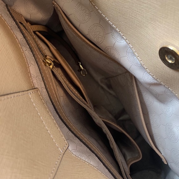 Michael Kors Hamilton large saffiano tote - Picture 6 of 6